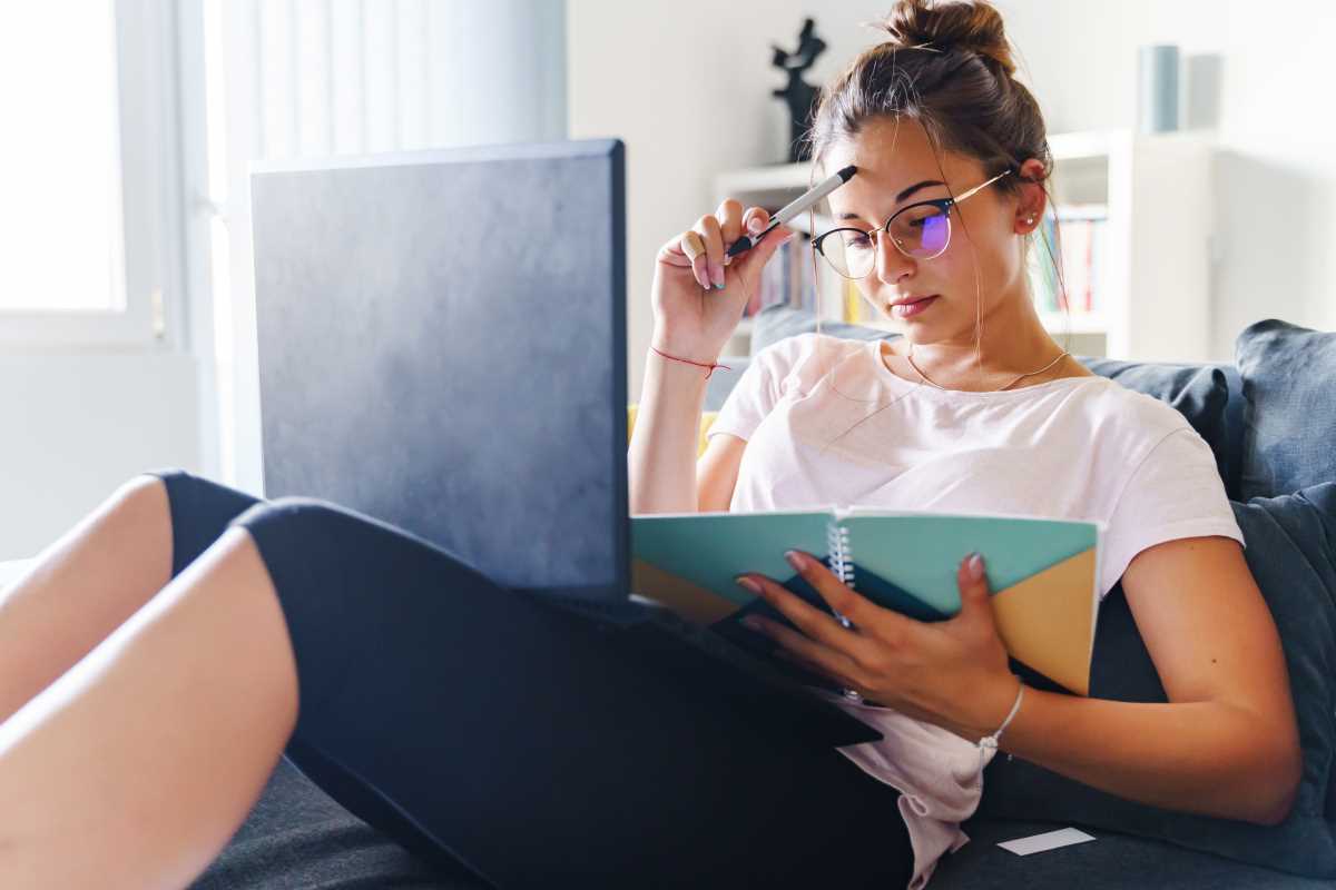 Ace Your College Admissions Essay and Stand Out 